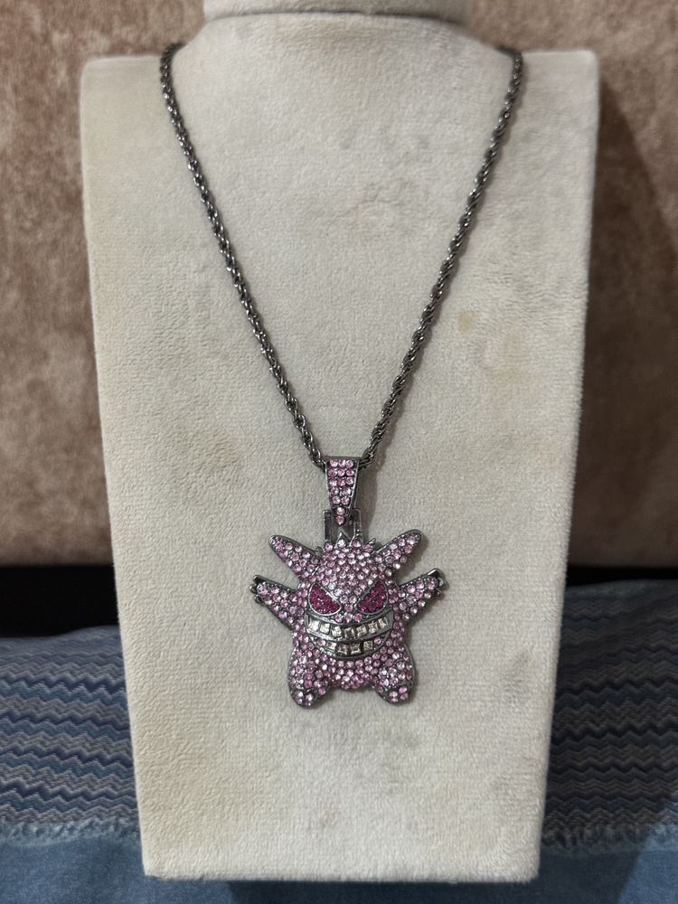 Other Pink Gem-Studded Pendant Necklace product image