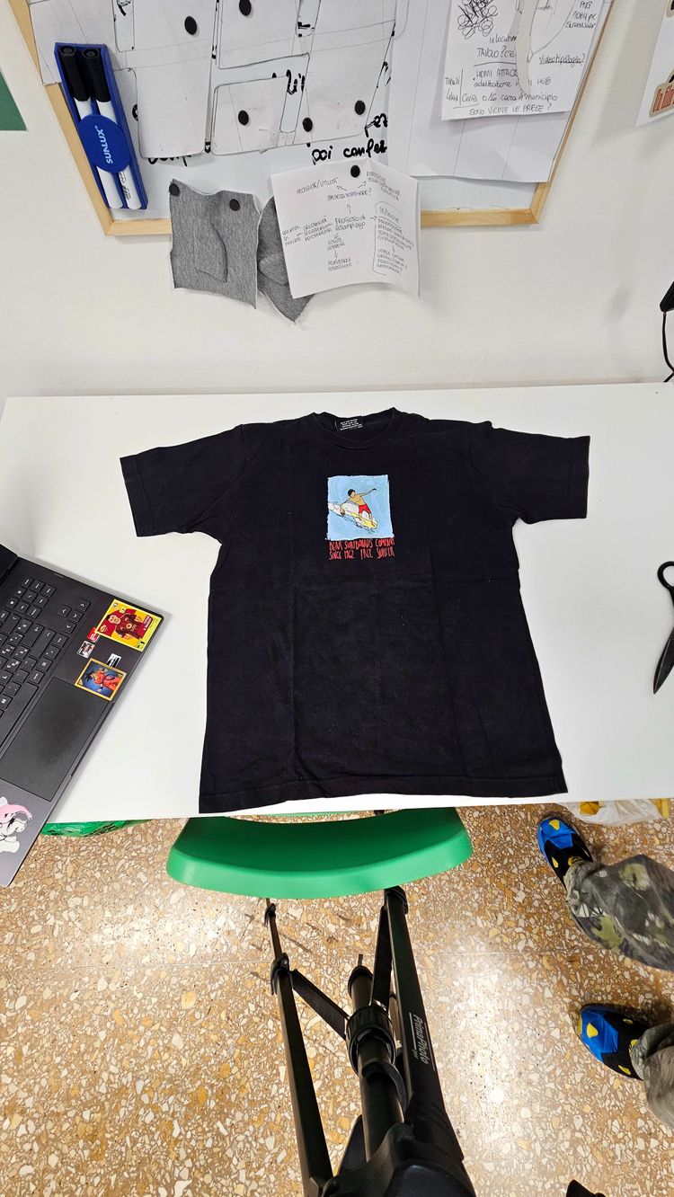 BEar Black Graphic T-Shirt image 1
