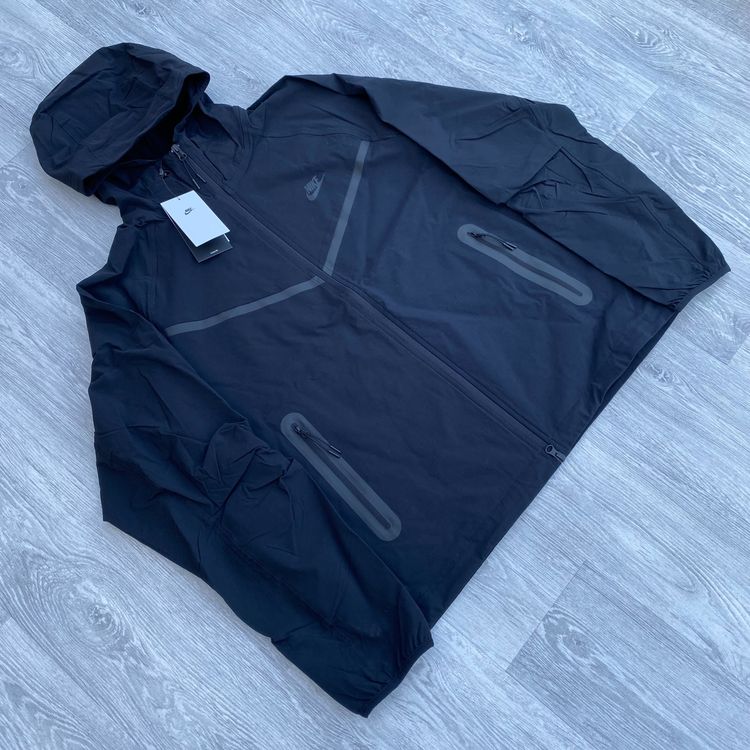 Nike Nike Tech Woven Zip Windbreaker Windrunner Jacket - Black [HM7151-010] product image