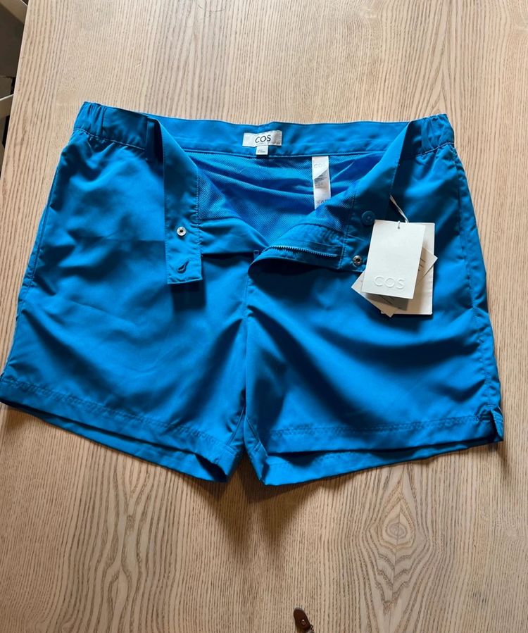 Immagine di COS – Tailored Swim Shorts – Bright Blue – Recycled Polyester – Side Pockets – New With Tags 69€ 3