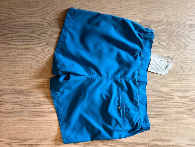 Immagine di COS – Tailored Swim Shorts – Bright Blue – Recycled Polyester – Side Pockets – New With Tags 69€ 2
