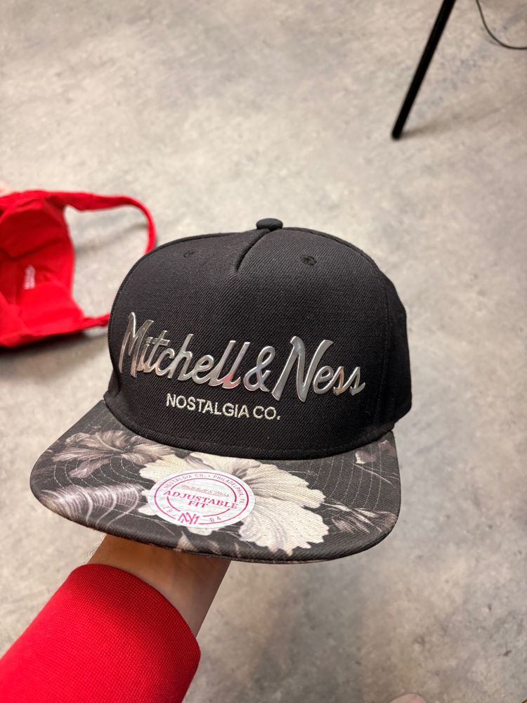 Mitchell & Ness Black Snapback Cap