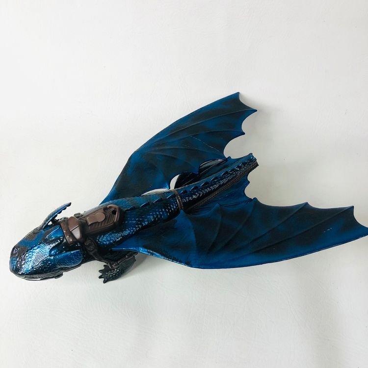 Spin Master Blue Toothless How to Train Your Dragon 2 Fire Breathing - Missing Tail image 10