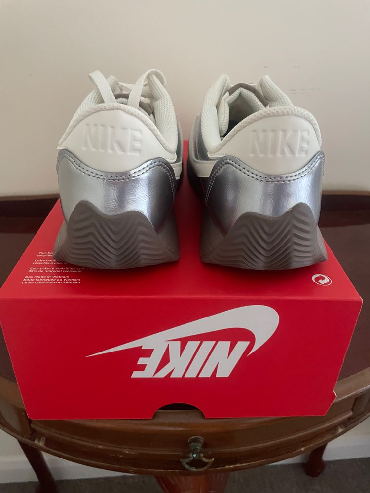 Nike  Woman’s Pacific Sneakers image 5