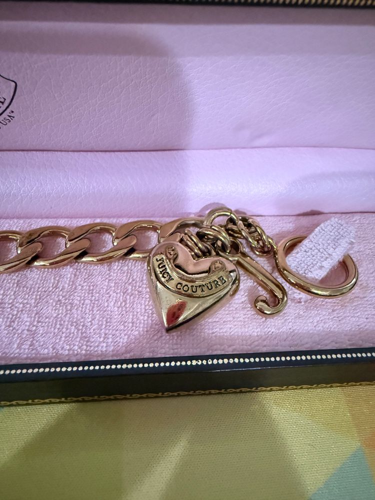 Juicy Couture Juicy Couture Gold Chain Bracelet With Heart Charm product image