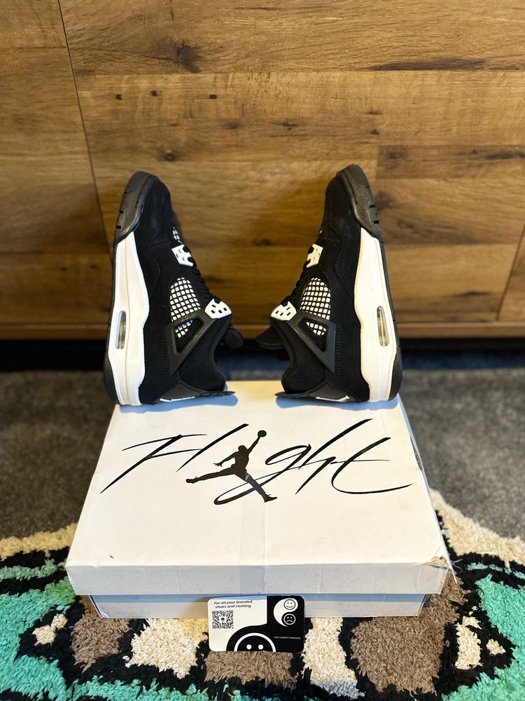 Nike Air Jordan 4 “White Thunders” U.K. 4GS image 6