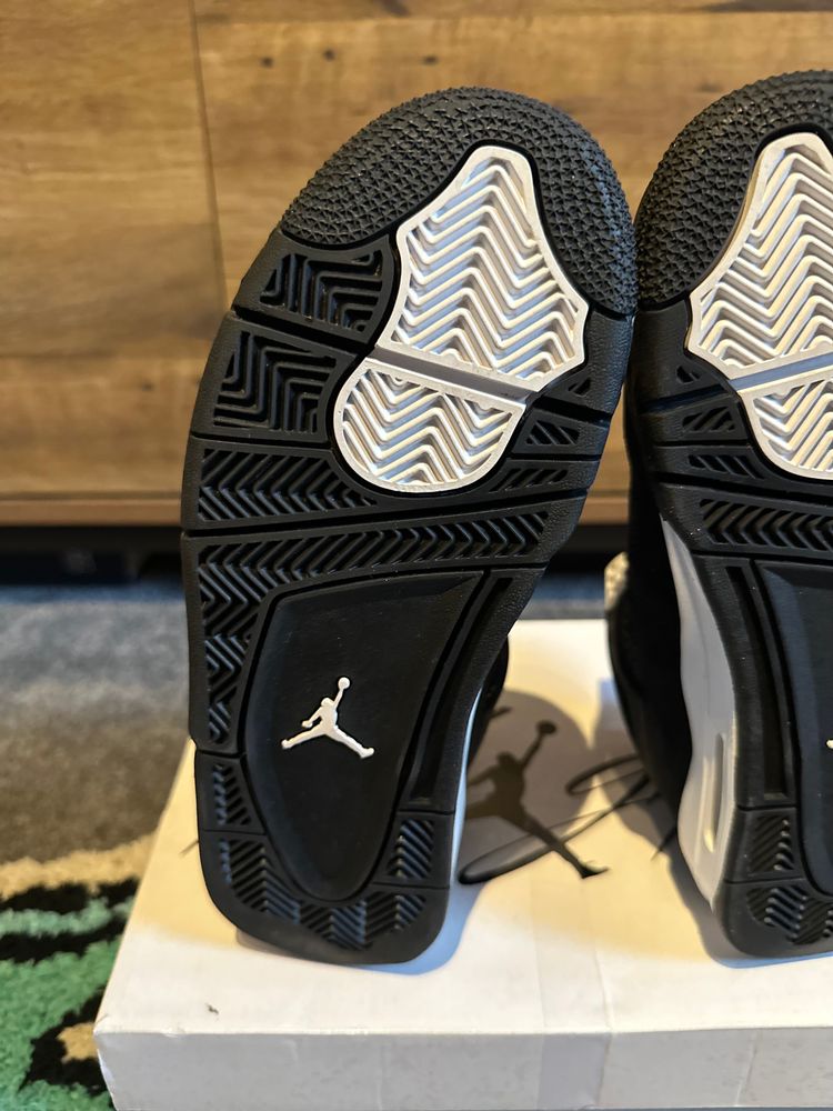 Nike Air Jordan 4 “White Thunders” U.K. 4GS image 4