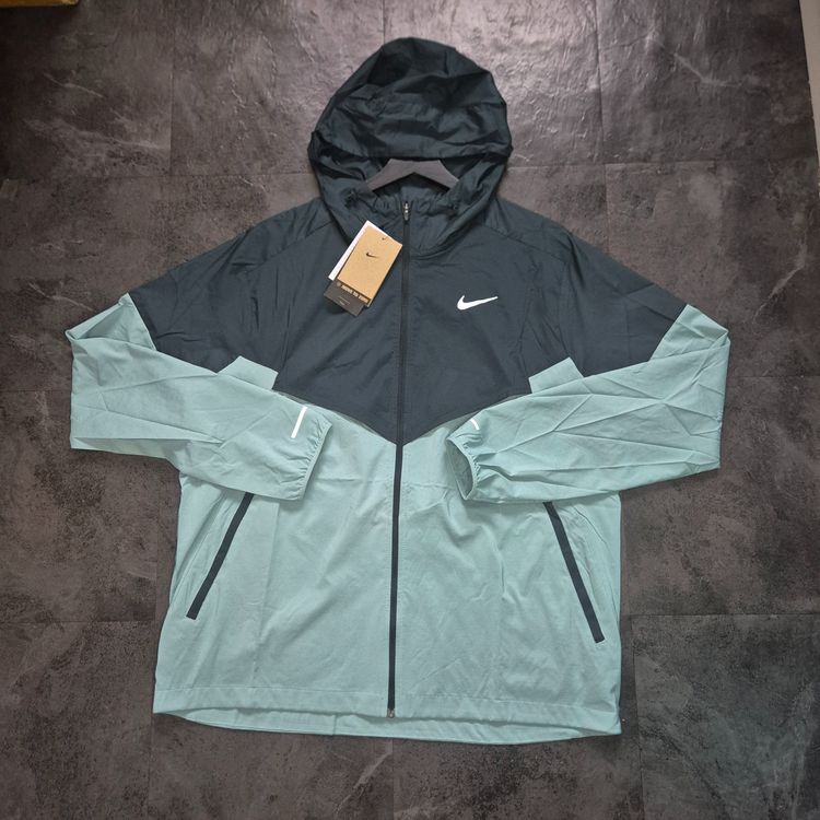 Nike UV Repel Windbrunner 
