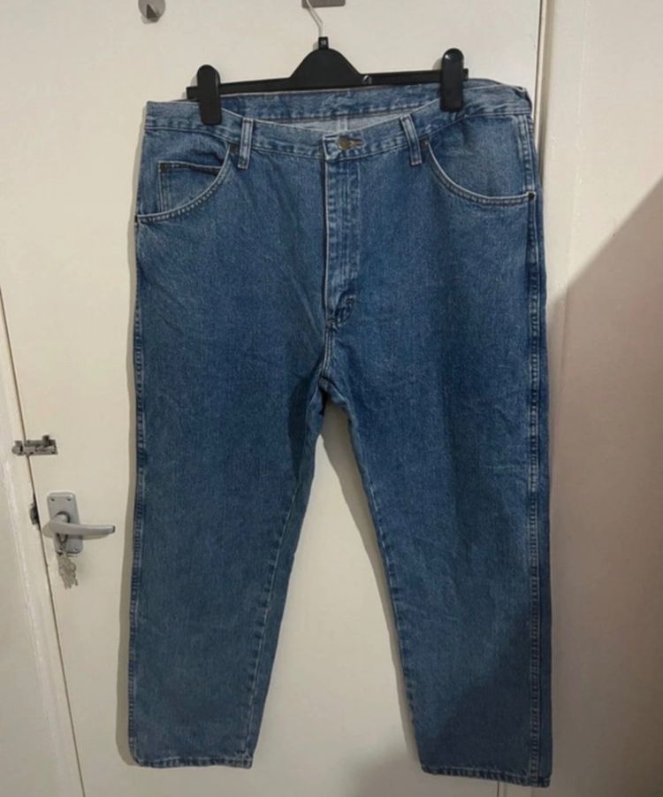 Wrangler Authentic Blue Jeans - 40×30 - Regular Fit - 100% Cotton