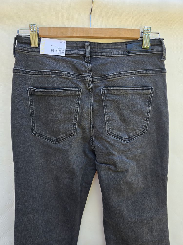 Only Paola Hw Flared Jeans image 6