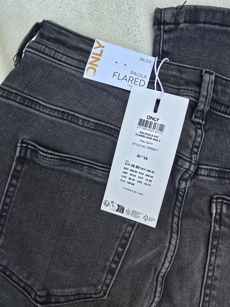 Only Paola Hw Flared Jeans image 7