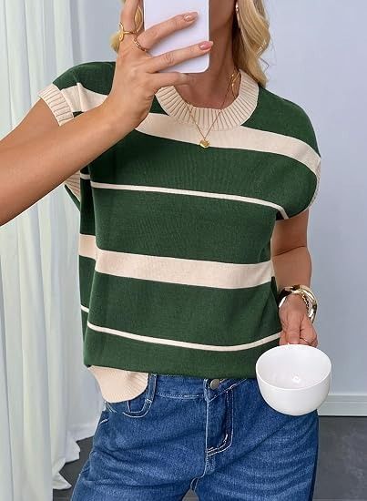 Immagine di Green And Beige Striped Sleeveless Knit Sweater Vest 3