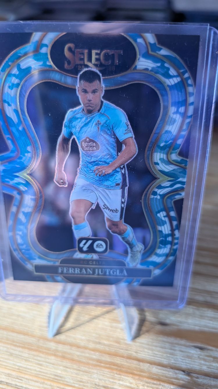 Ferran Jutglà RC Panini Select La Liga 2025-26 Winter Camo /30 Celta