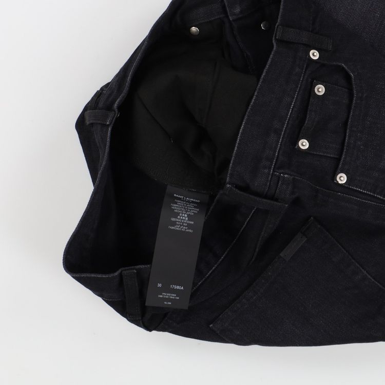 Immagine di Saint Laurent Paris Washed Black Raw Edge Denim Shorts 6