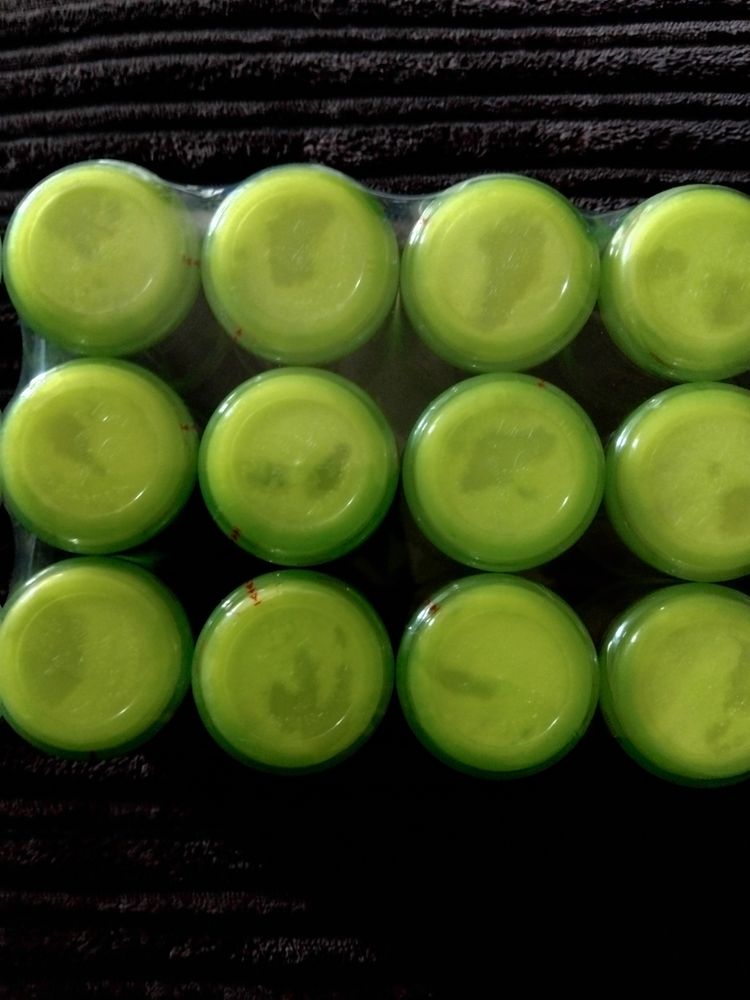Herbal Balm In Green Containers imagen 2