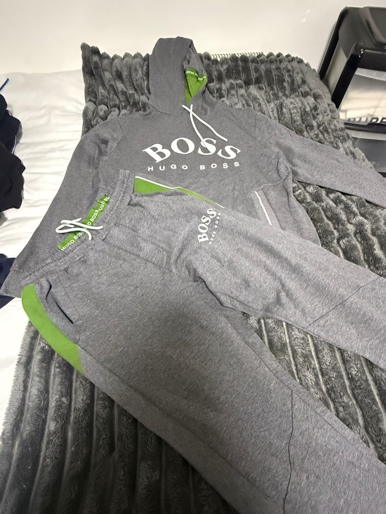 Hugo Boss Grey Hoodie And Sweatpants Set image 1