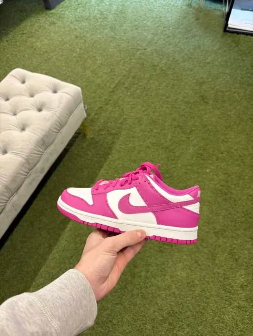 DUNK LOW FUCSIA