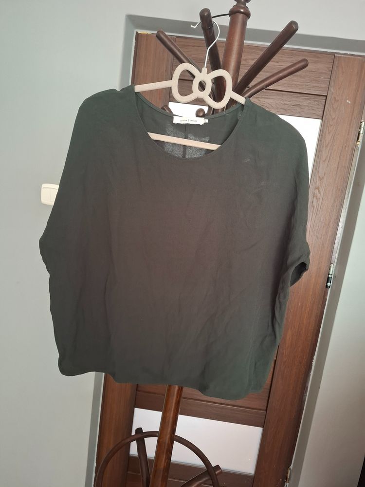 Black Loose Short-Sleeve Top
