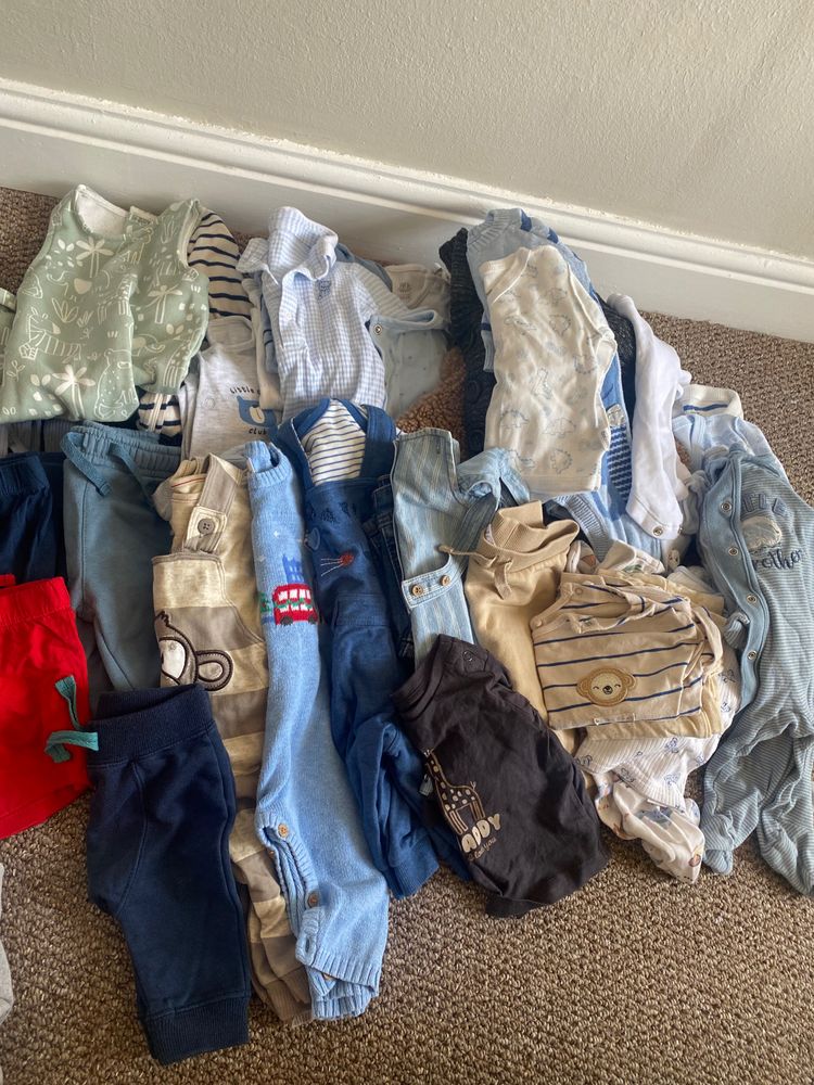 Assorted Baby And Toddler Clothing 0-3 plush 0-2 mixed boys some girls 100 items