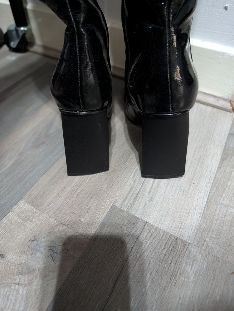 Black thigh high Boots- BNWT image 7