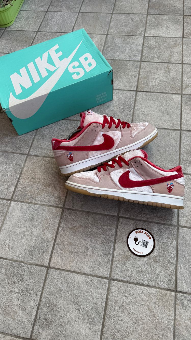 Dunk Low SB Strangelove size 44