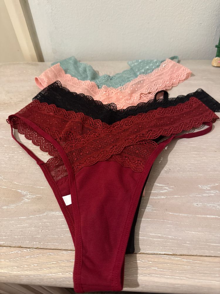 Set Of Women'S Lace-Trimmed Thong Underwear