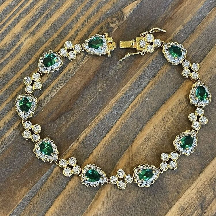 Gold Bracelet With Green And Clear Stones imagen 2