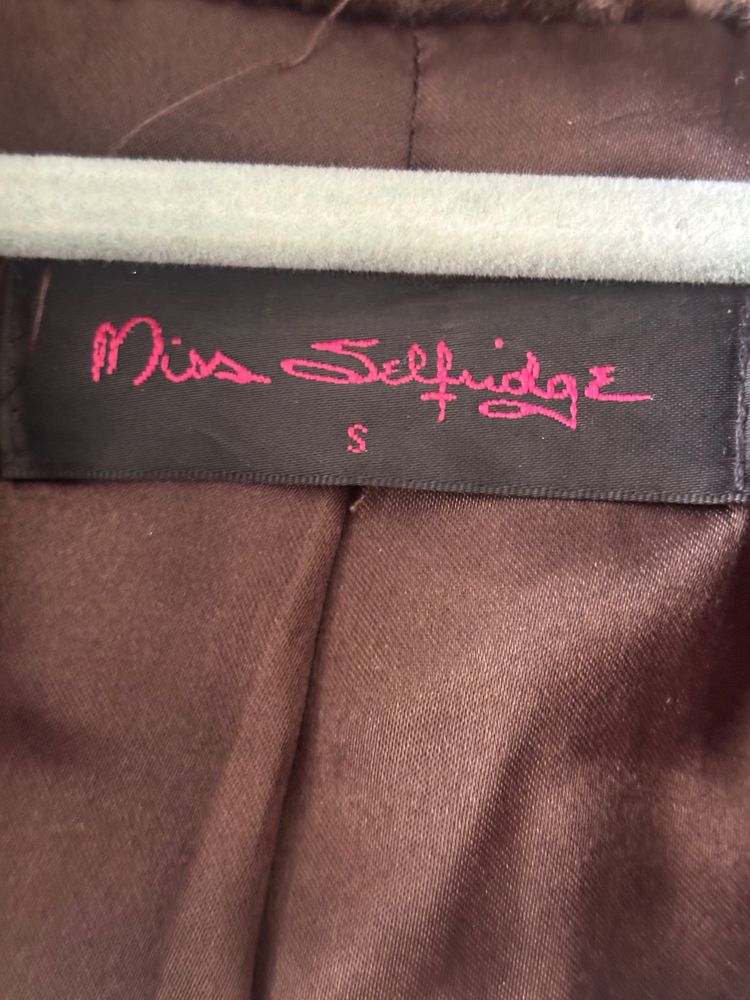 Miss Selfridge Brown Faux Fur Coat imagen 3
