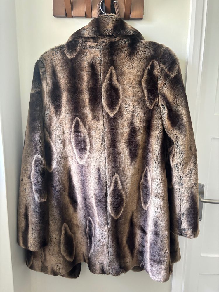Miss Selfridge Brown Faux Fur Coat imagen 2
