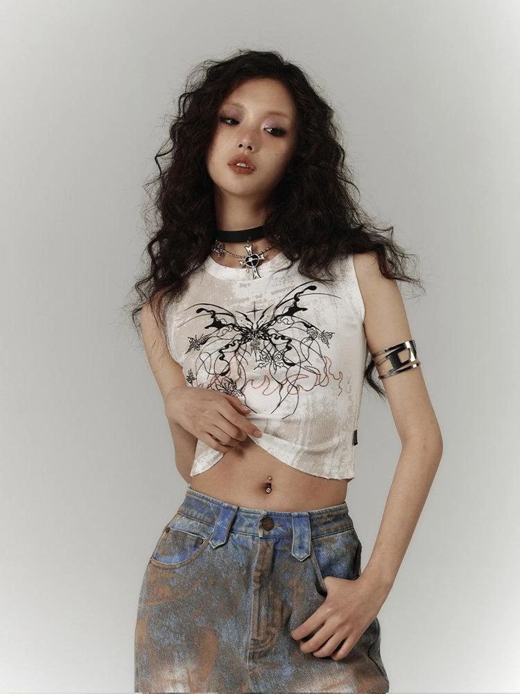 Yukahouse Sleeveless Graphic Crop Top image 2