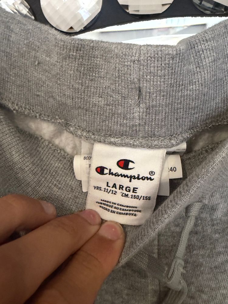 Genuine Champion fleece shorts in excellent used condition. image 6
