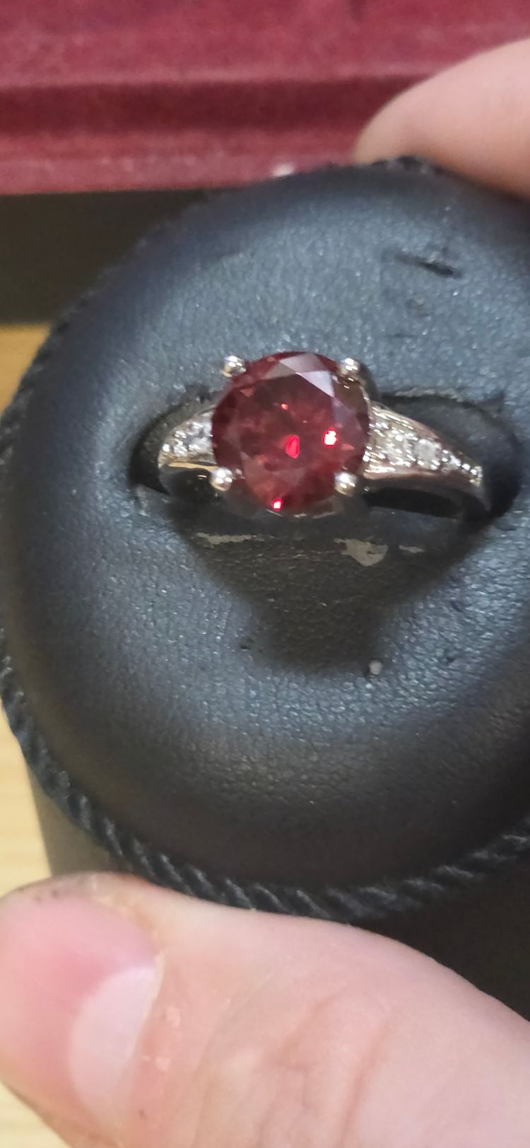 925 sterling Silver Ring With Red Gemstone And Side Diamonds image 2