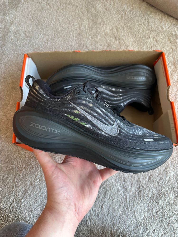Nike Nike Vomero Plus Running Shoes product image
