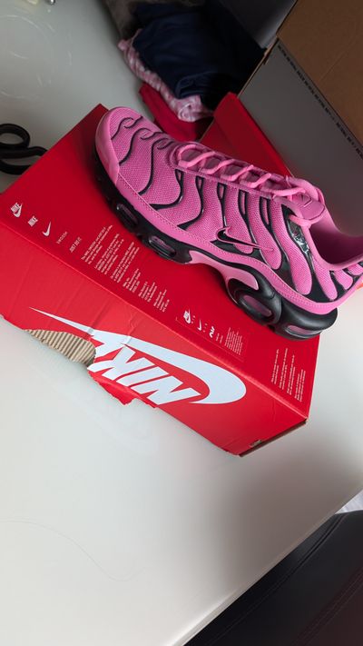 Nike Air Max Plus TN Se - Pinks - UK 9 - Brand New Sold Out - RRP £185