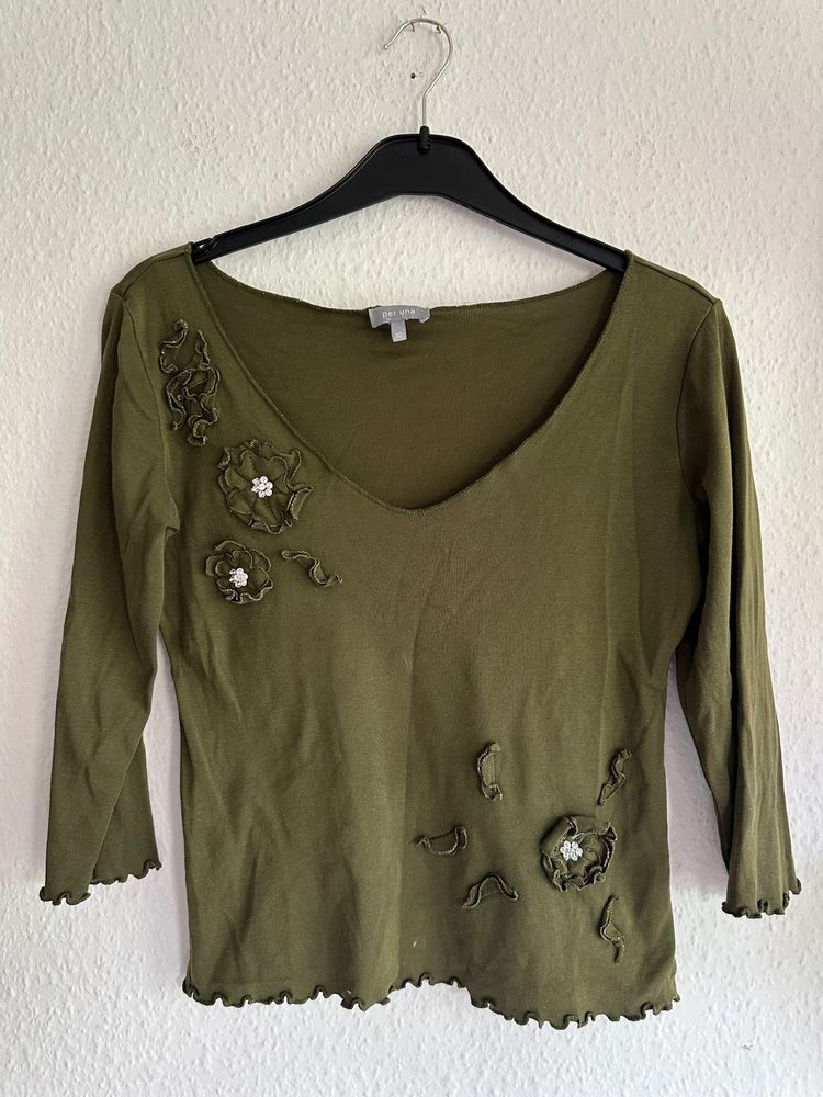 Green Long Sleeve Top With Floral Embroidery