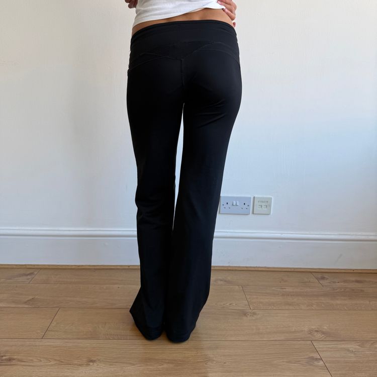 Black Adidas 3 stripe yoga pants - Size XS imagen 3