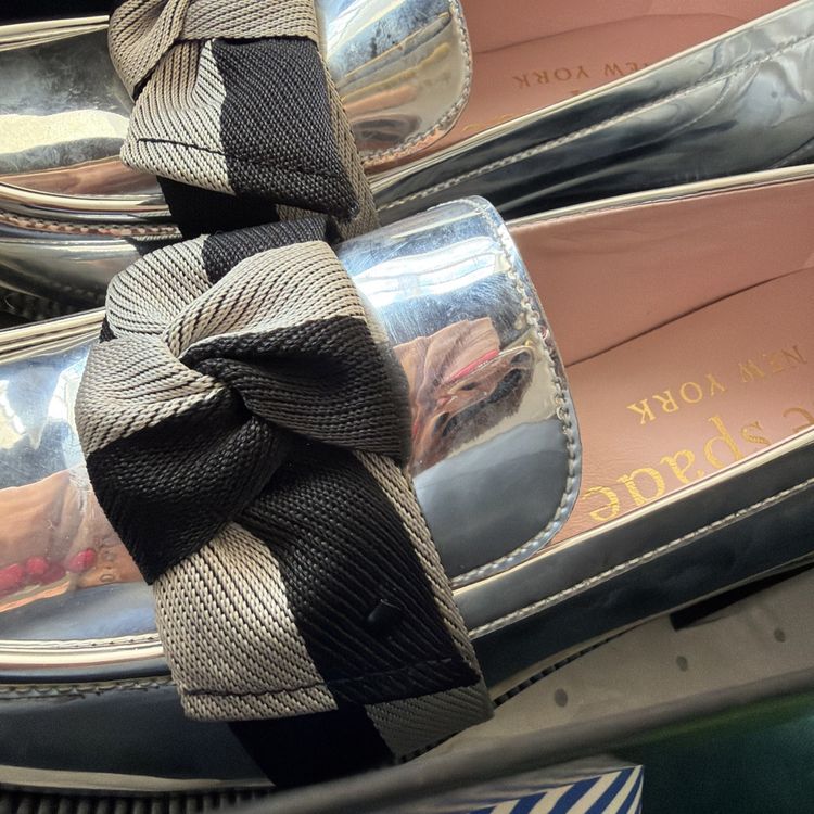Immagine di Kate Spade Leandra Block Heeled Loafer Silver With Bow Uk 7 BNIB 2