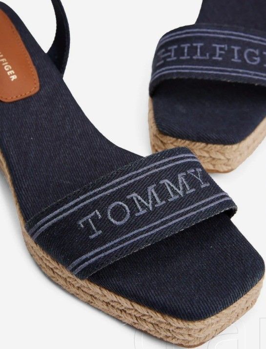 Tommy Hilfiger Women'S Wedge Sandals image 2