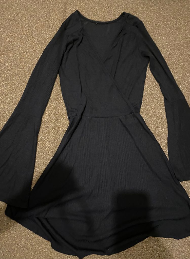 Immagine di Black Long Sleeve Wrap Dress 1