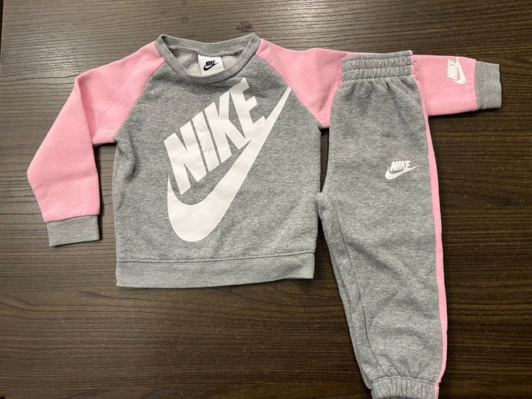 Nike Toddler Sweatshirt And Sweatpants Set