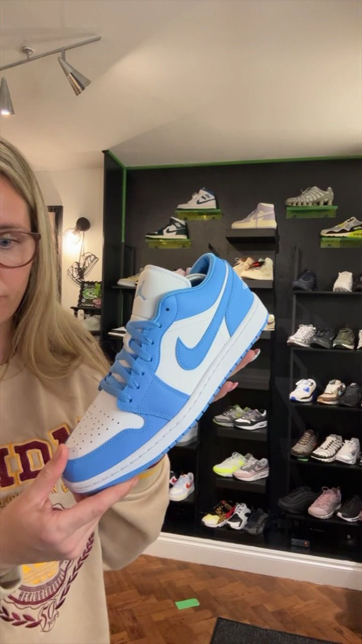 Jordan Jordan 1 Low University Blue Size 9 product image