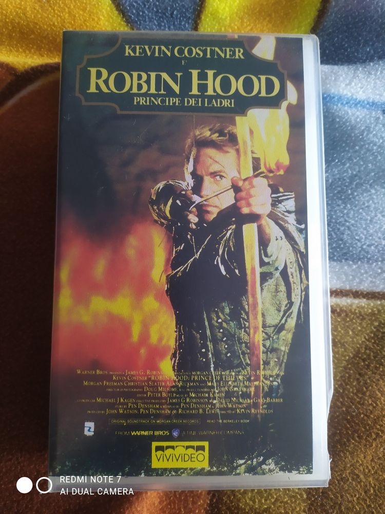 Robin Hood Vhs Tape image 1