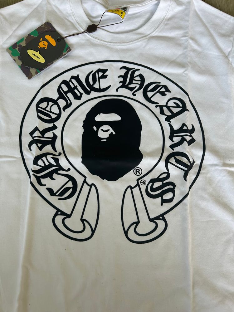Immagine di A Bathing Ape X Chrome Hearts White Graphic T-Shirt 4