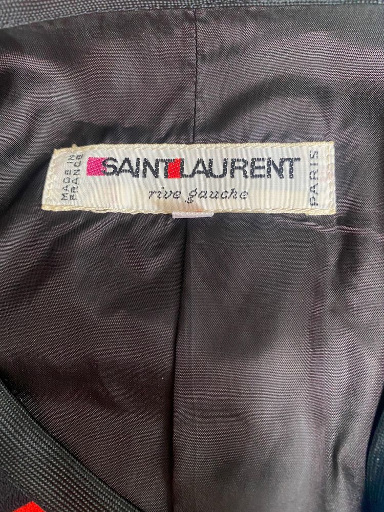 1979 Yves Saint Laurent Documented Silk Seashell Print Jacket image 2