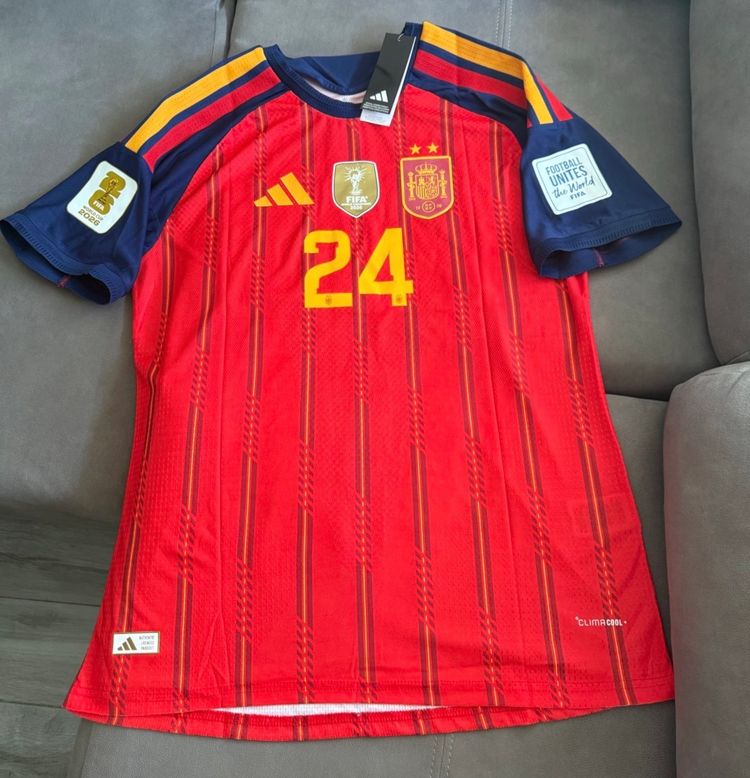 Camiseta España talla XXL versión jugador sin estrenar!! 