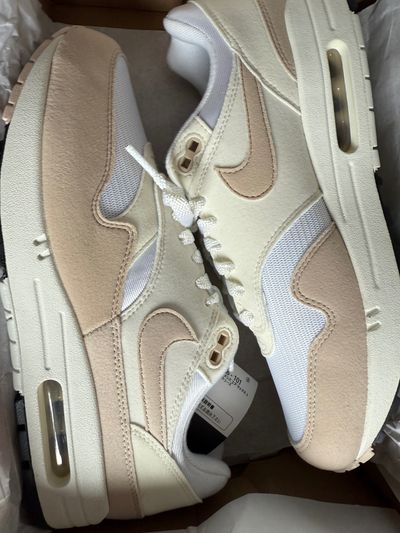 Nike Sneakers 1 new boxed