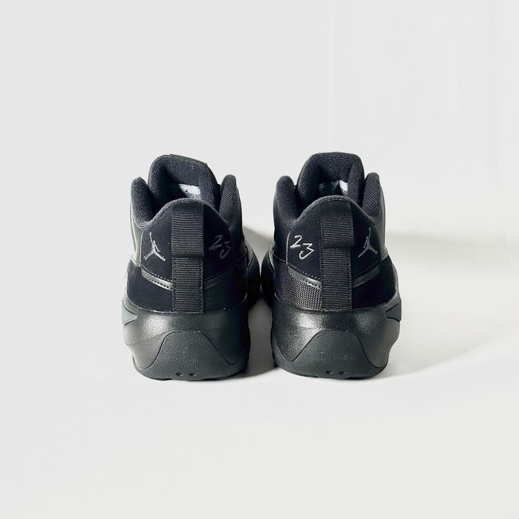 Jordan Max Aura 7 Sneakers 4