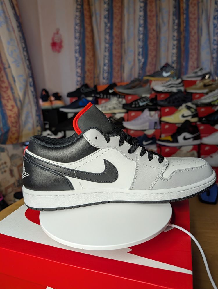 Nike Air Jordan 1 Low - new half box imagen 3