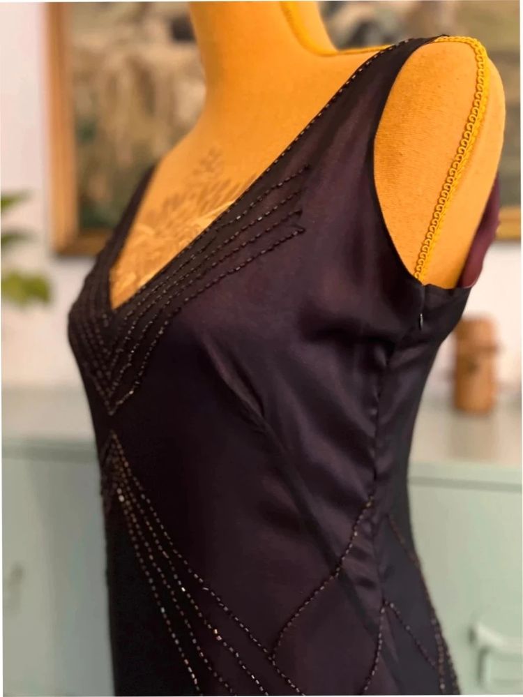 Massimo Dutti - 100% Silk Dress - Beaded Evening Elegance - Great Condition 169€ image 3