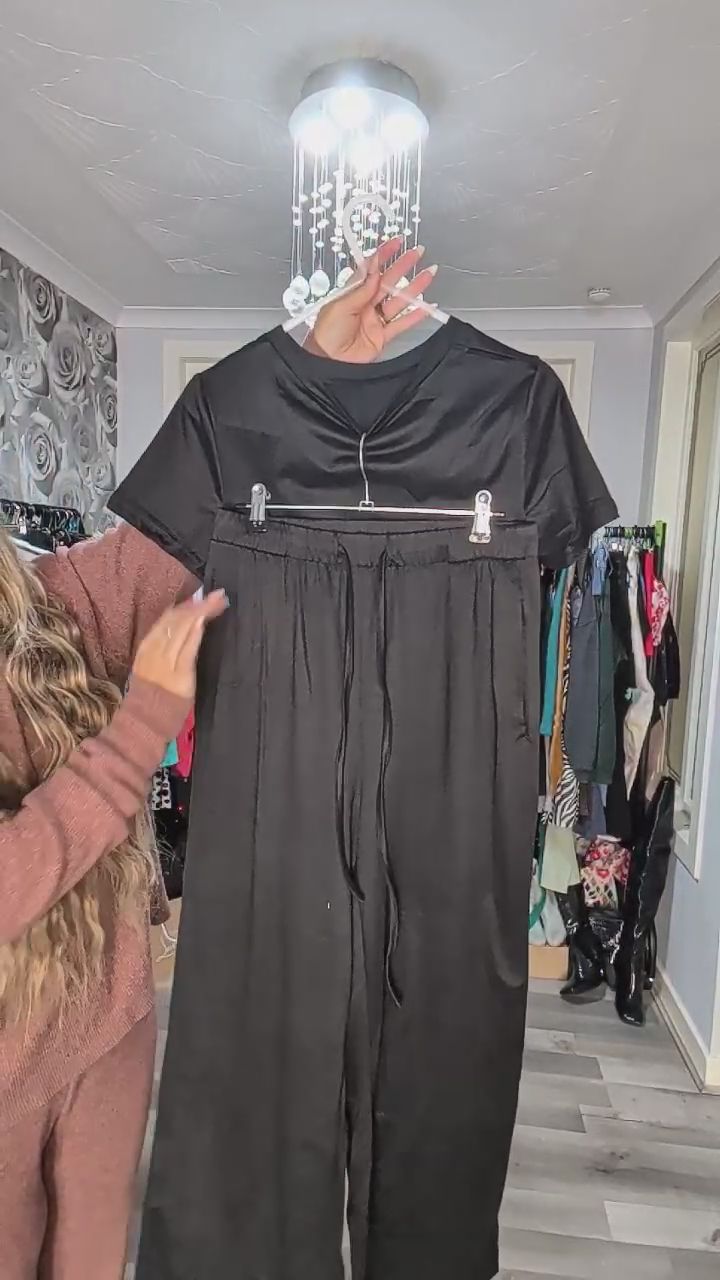 Jogger and T-Shirt Set image 1